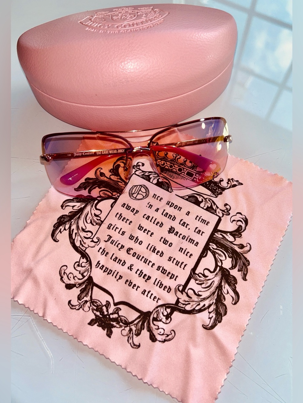 Vintage New! Y2K Juicy Couture Women’s Honor/S Shield Sunglasses Case Cloth New!